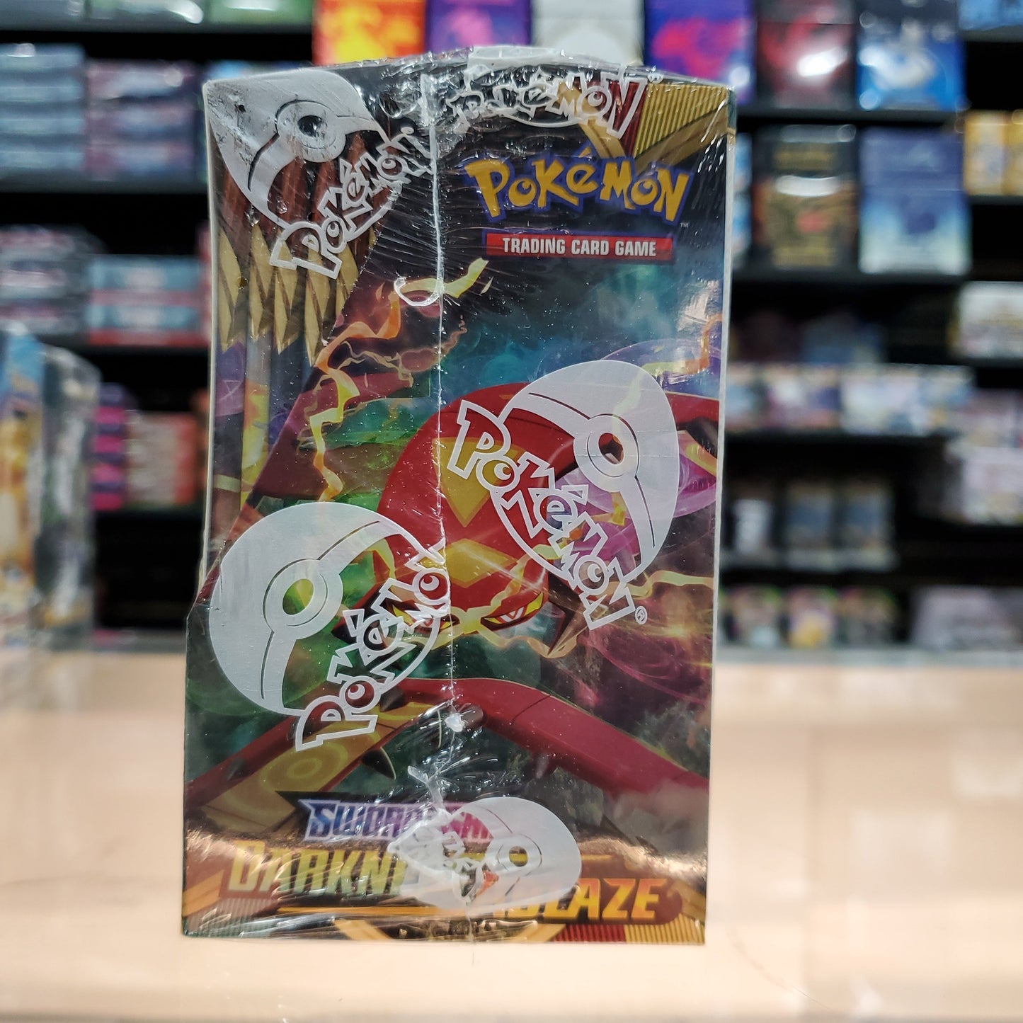 Pokémon Sword & Shield: Darkness Ablaze - Booster Box